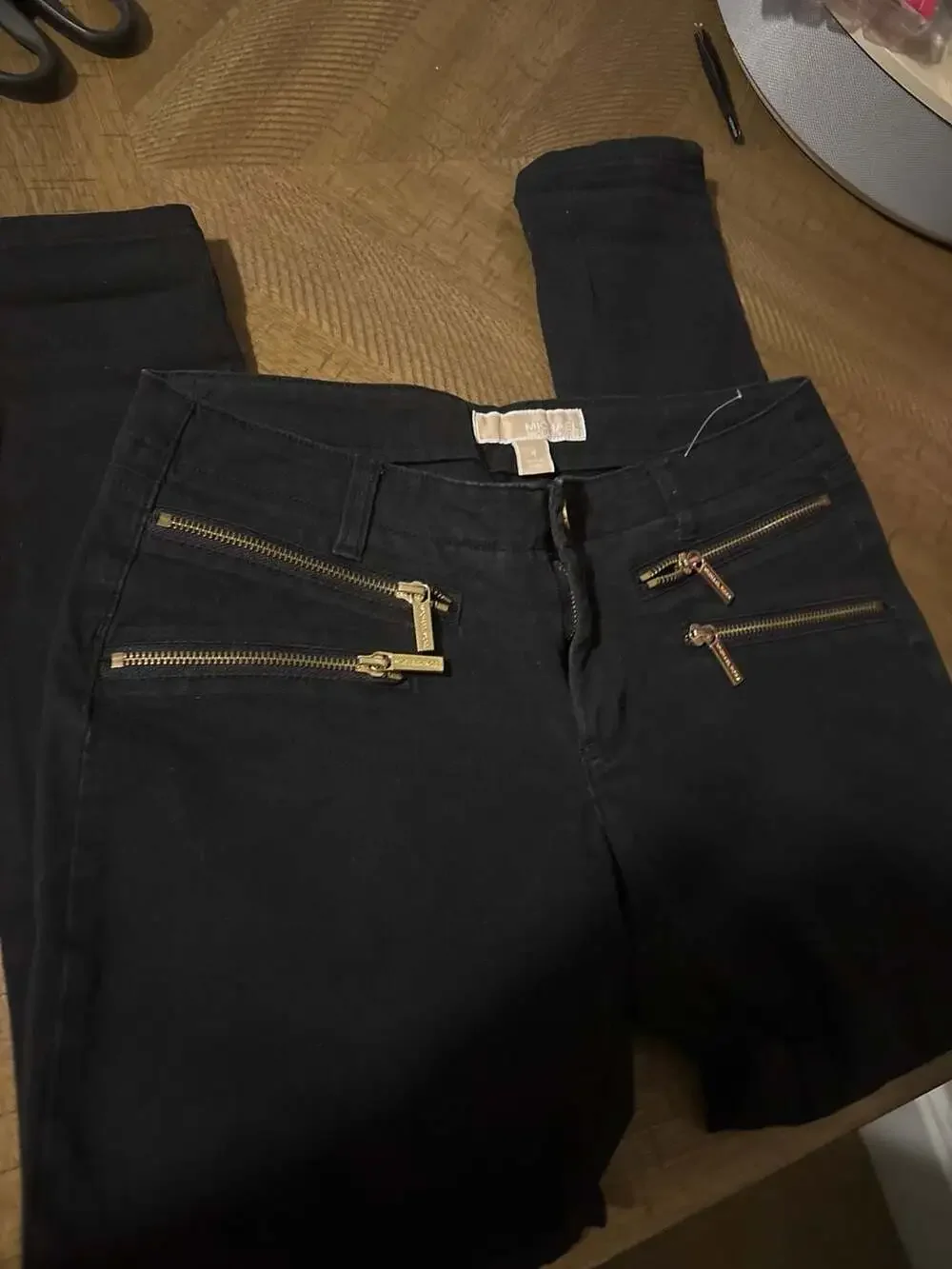 MICHAEL Michael Kors Black Moto Skinny Pants with Gold Zippers Size 4 no flaws